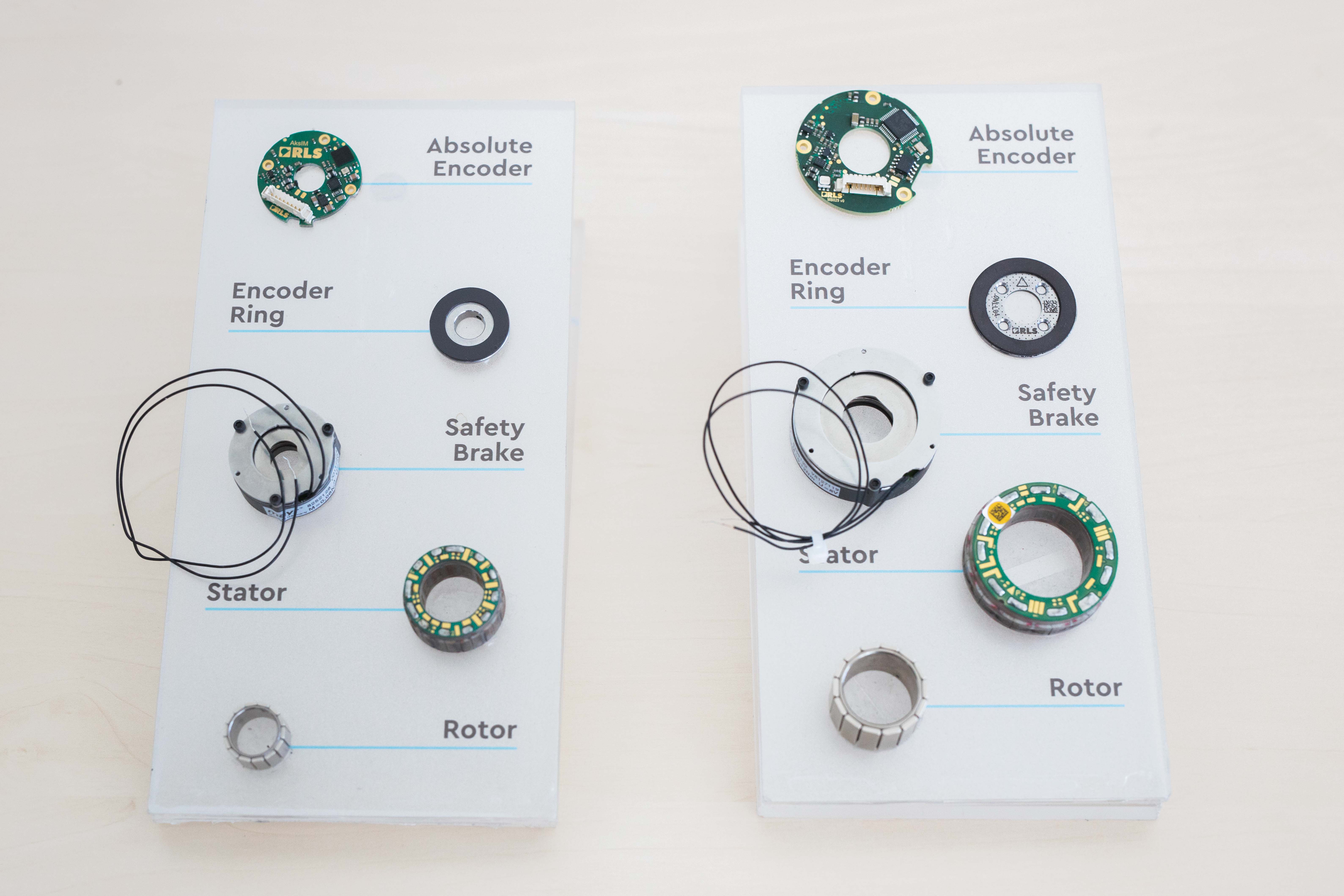 RD-ILM (left) and RD-ILM85 (right) servo kits on display